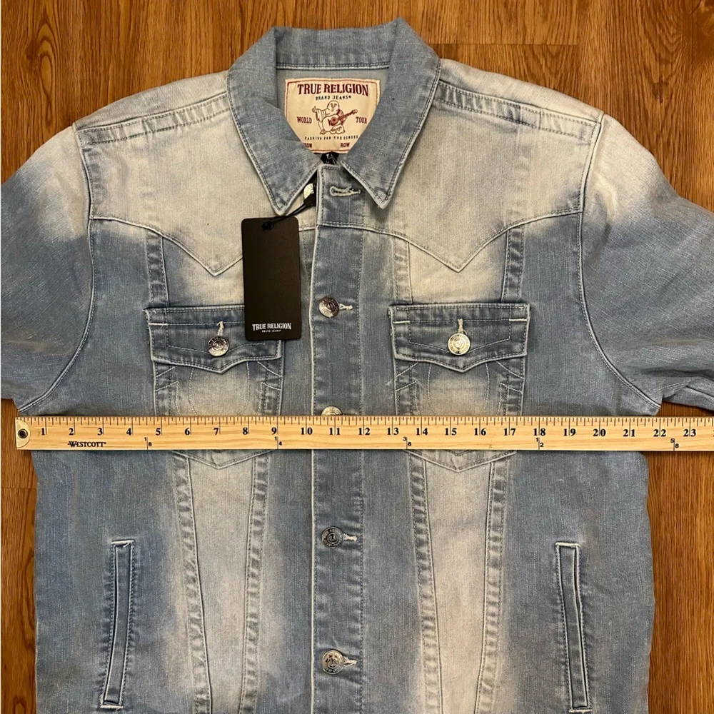 True Religion Jimmy SN Trucker Jacket Light Showers‎ Blue Fade Mens Medium NWT